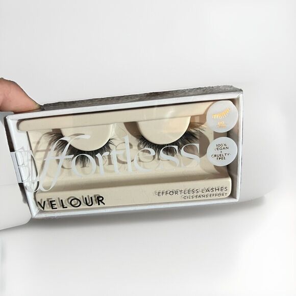 Velour Effortless Lashes False Eyelashes "Mini Me" New In Box Sealed - Picture 1 of 5